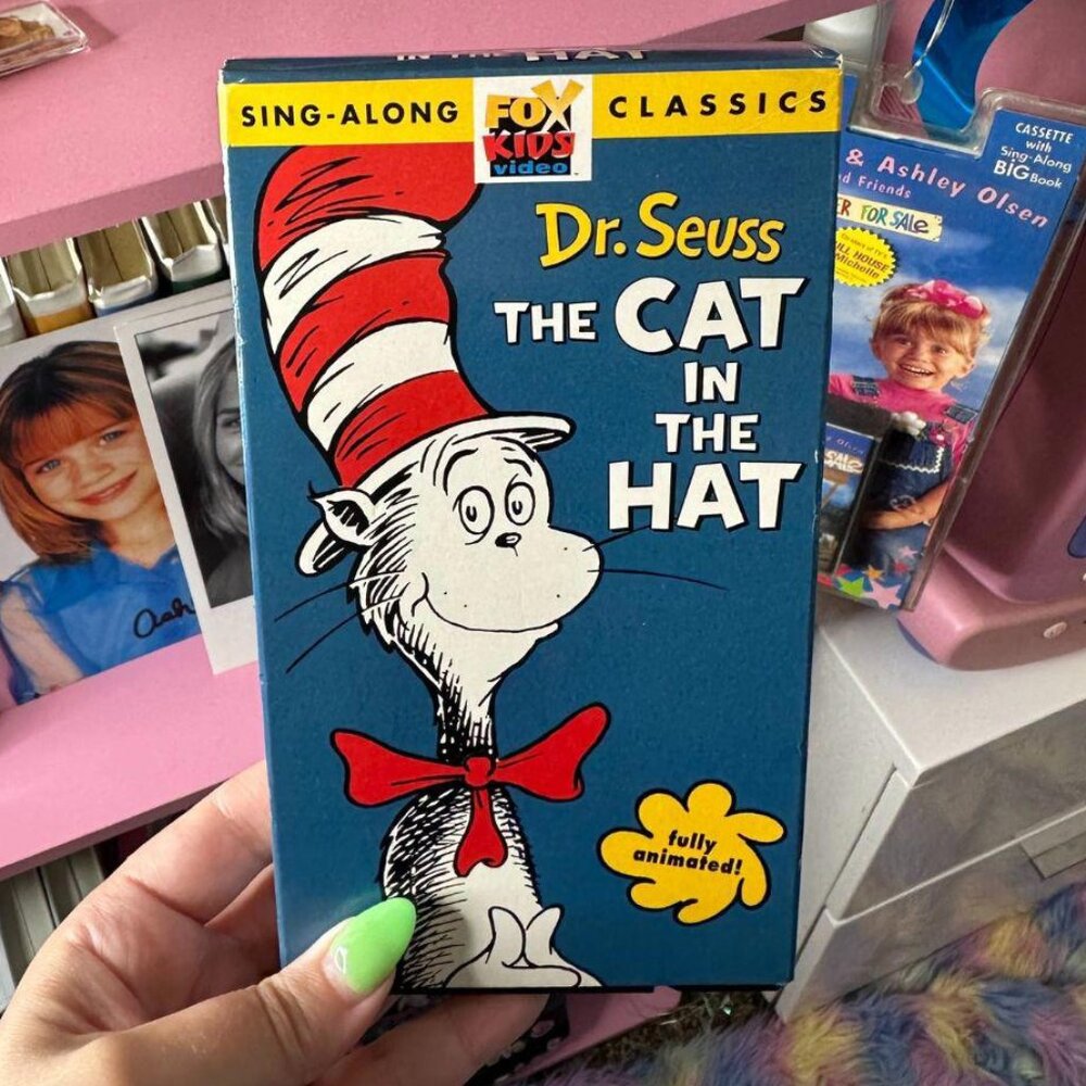 FOX KIDS VIDEO Dr.SEUSS THE CAT IN THE HAT SING-ALONG‎ VHS